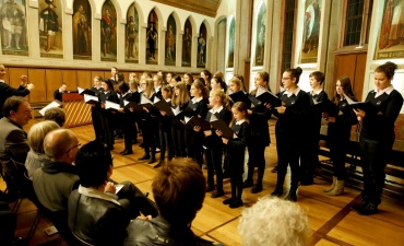 Frankfurter Domsingschule singt für die Queen